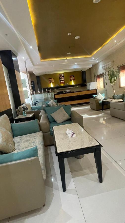 Tulip Al Rawdah Aparthotel 4*